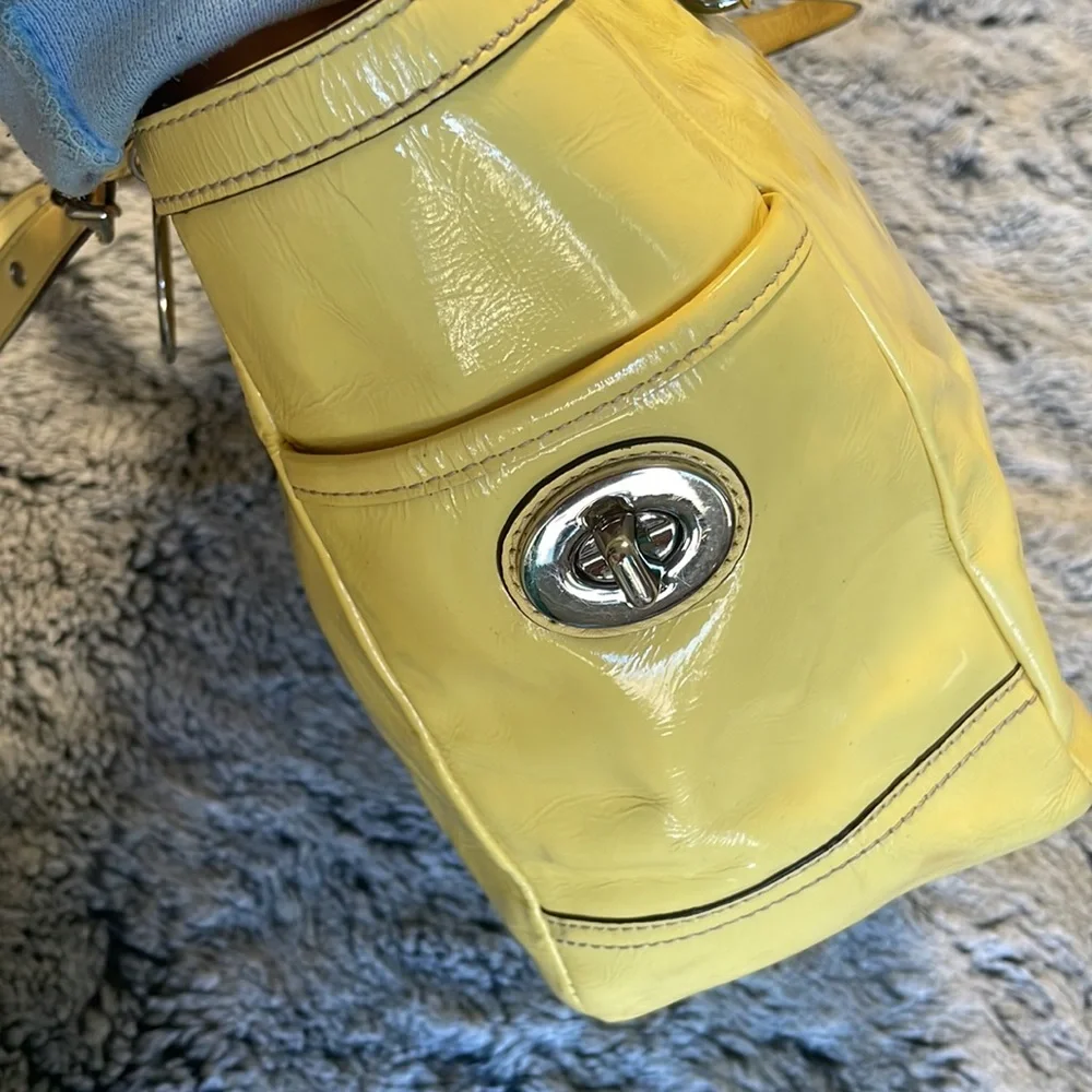 Y2K Pale Yellow Coach Bag - Picture 6 of 16